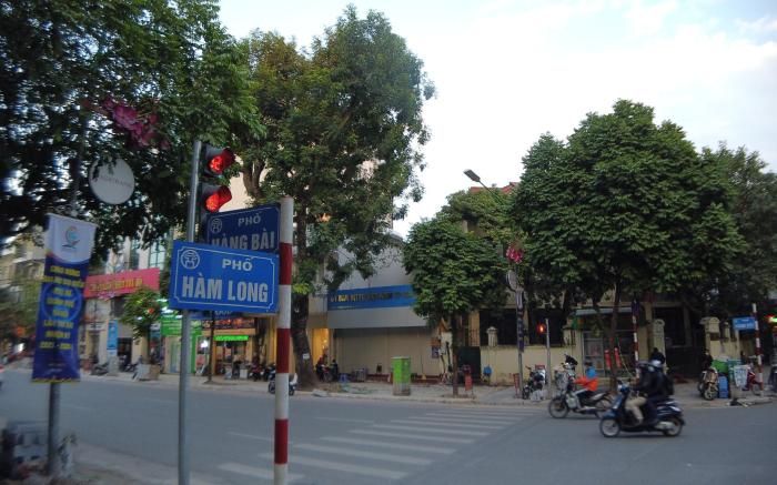 LIVIE Hanoi Ham Long