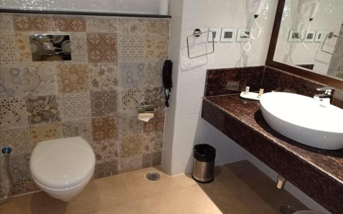 Hotel Preethi International
