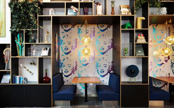 citizenM Los Angeles Downtown