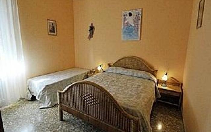 B&B Gate 52
