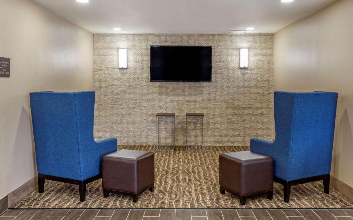 Quality Inn & Suites Spring Lake - Fayetteville Near Fort Liberty