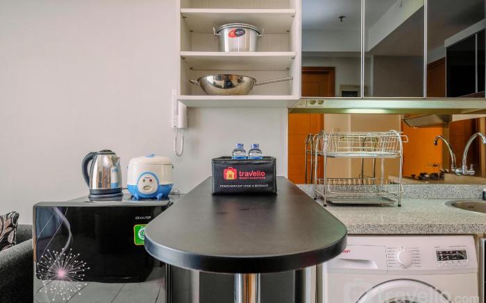 Nice 2BR at Cinere Bellevue Apartment By Travelio