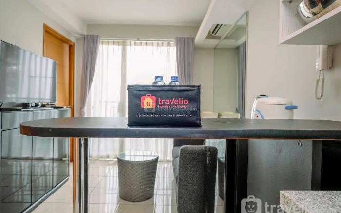 Nice 2BR at Cinere Bellevue Apartment By Travelio