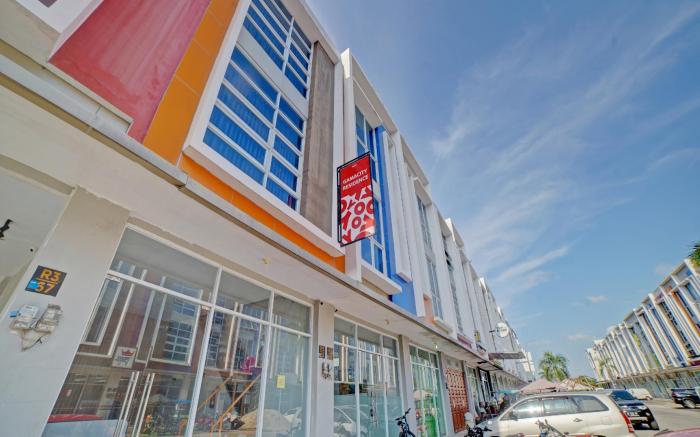 Super OYO 90559 Gamacity Residence