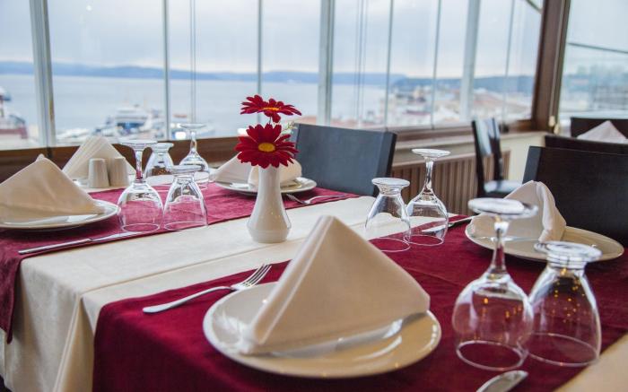 Canak Hotel