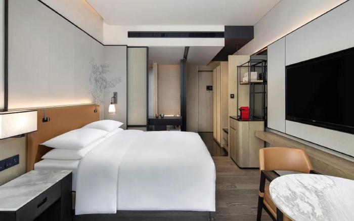 Courtyard Luoyang
