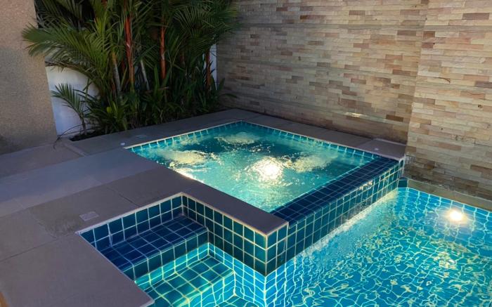 Luxury Pool Villa C16 / 4BR 8-10 persons / Karaoke