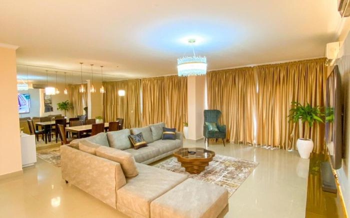 Premium 2 Bed Apartment with View - Mason