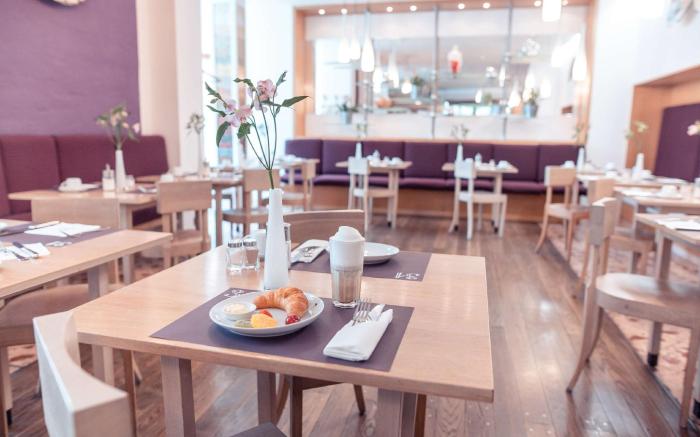 Hotel Bleibtreu Berlin by Golden Tulip
