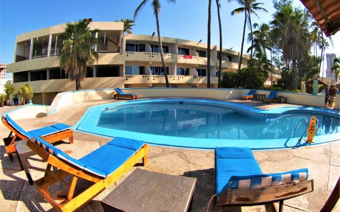 Hotel Las Jacarandas