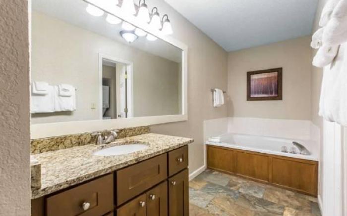 Hilton Vacation Club MountainLoft Gatlinburg