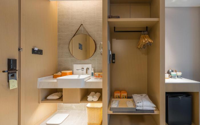 Atour Hotel Nanjing Olympic Sports Center CBD
