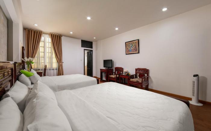 Little Diamond Hotel