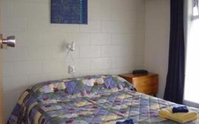 45 on Avenal Motel