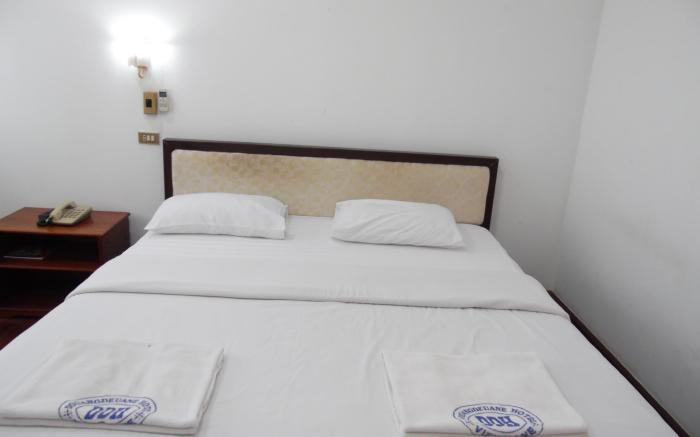 Douang Deuane hotel