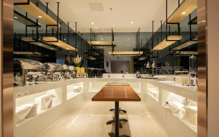 Lavande Hotel Shenyang Middle Street Walking Street Metro Station