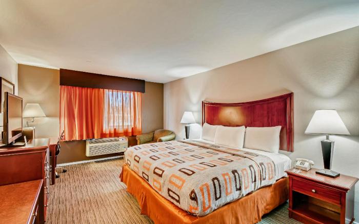 ORANGEWOOD INN AND SUITES MIDTOWN