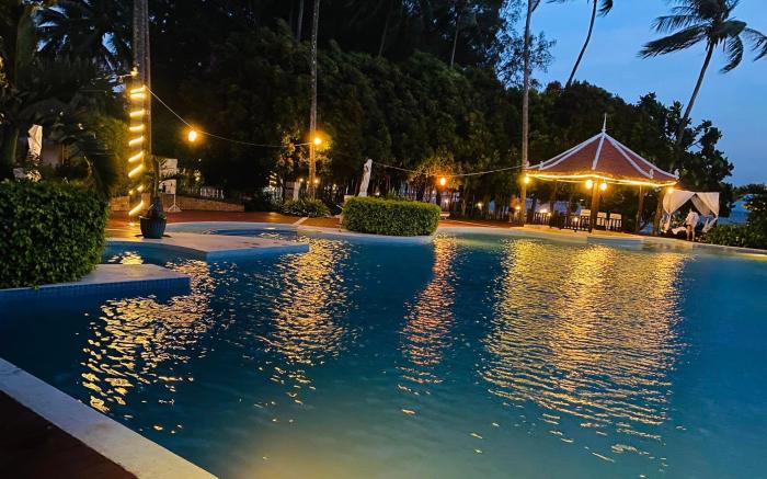 Nataya Round House Coral Bay Resort