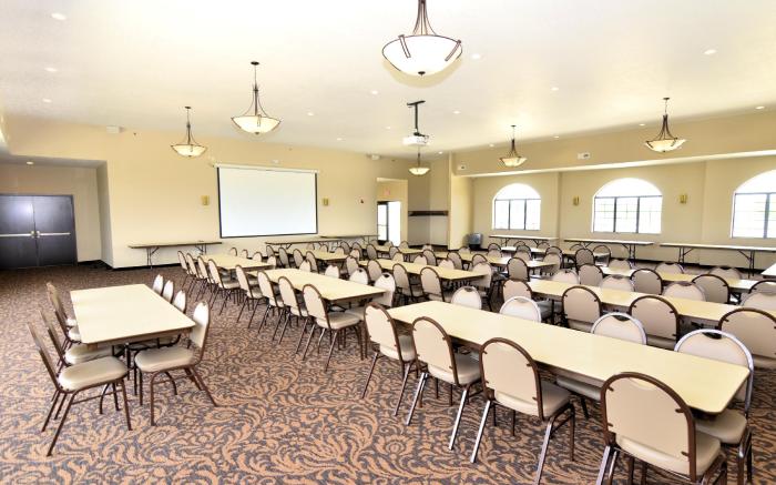 Cobblestone Inn & Suites - Holstein