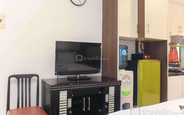 Studio @Metropark Condominium Jababeka By Travelio