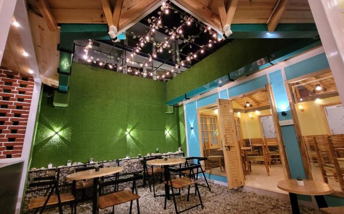 Goroomgo Hidden Chalet Mall Road Nainital