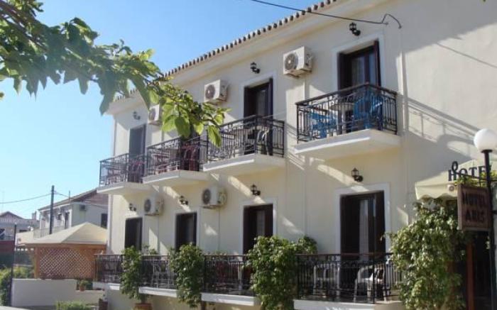 Hotel Aris