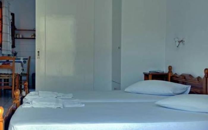 Kapetanos Rooms