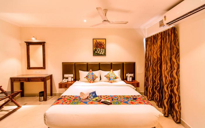 FabHotel Blossoms Service Apartment - Nr. Chennai City Center & MGR Memorial House & Pondy Bazaar