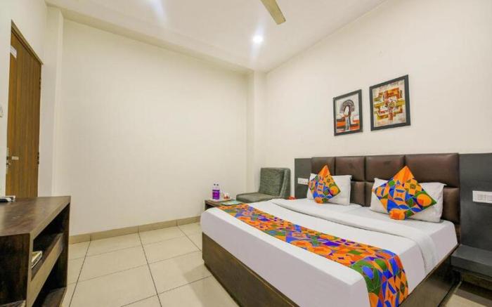 FabHotel Nanda