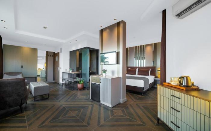 Riviera Hotel & Spa