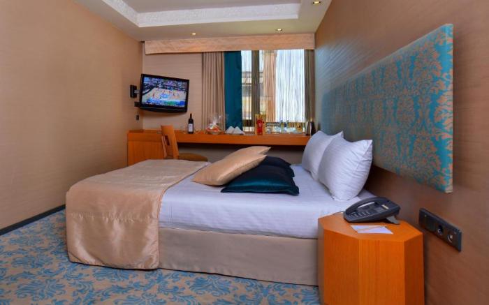 Pera Tulip Hotel