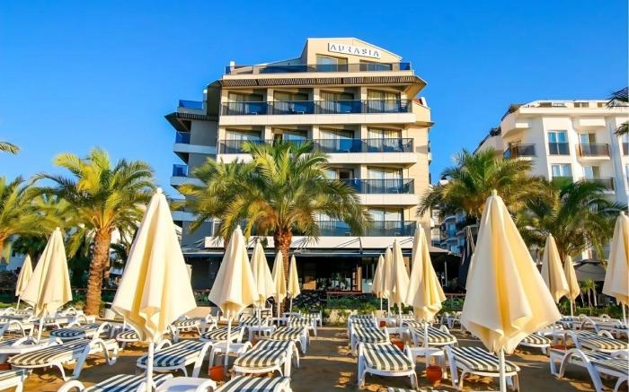 Aurasia Beach Hotel