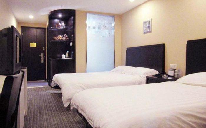 Weiting Century Hotel (Shanghai Railway Station South Square)