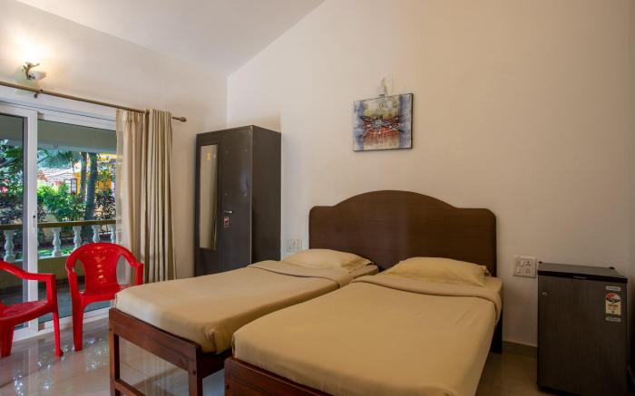 Hill Top Goa Lodge