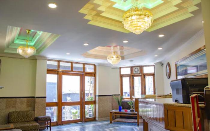 Goroomgo Mall Road Abhinandan Mussoorie