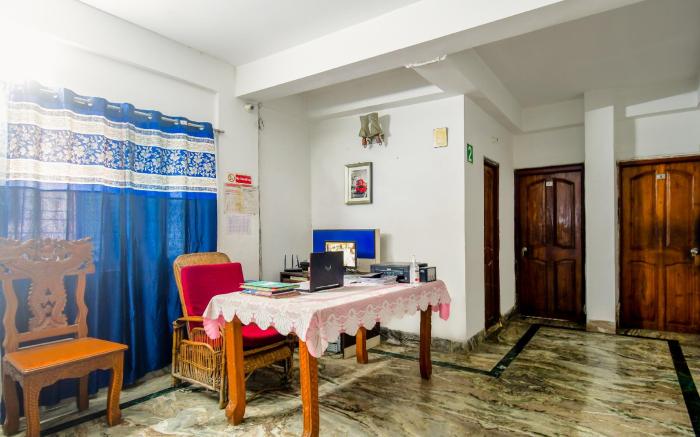 Goroomgo Puja Residency Kolkata