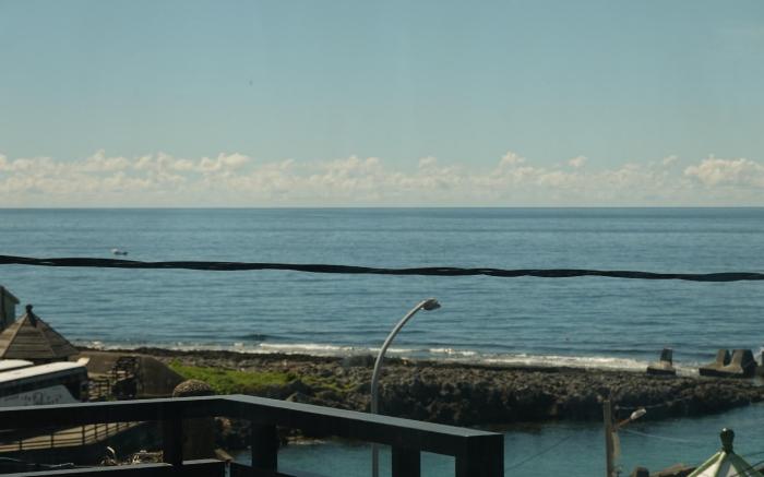 Wootz - Ocean-view Quad Room