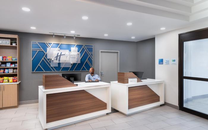 Holiday Inn Express Atlanta West - Theme Park By IHG