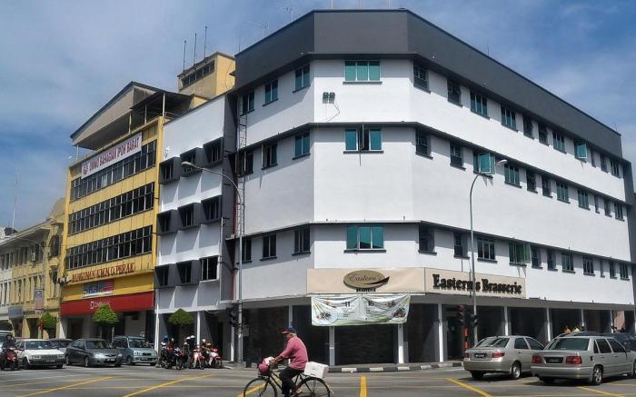 D Eastern Hotel