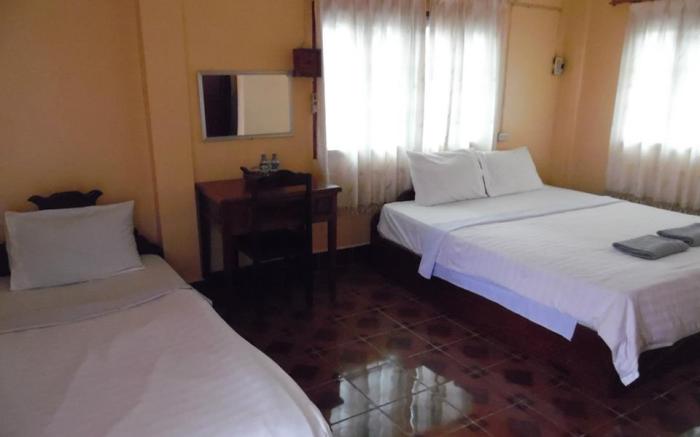 Khamphone Guesthouse