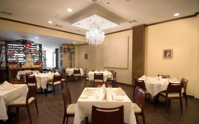 Marco LaGuardia Hotel & Suites