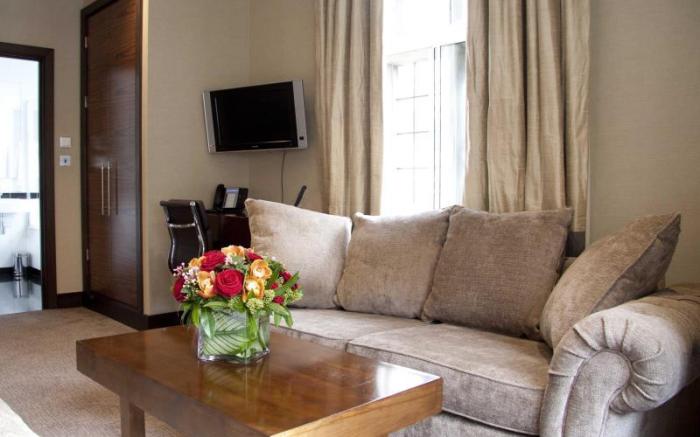 Wellington Hotel by Blue Orchid