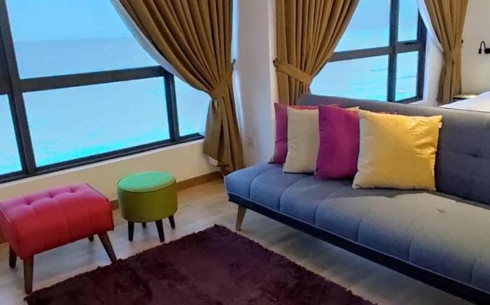 SEAVIEW KING BED with Netflix @Imperium Residence
