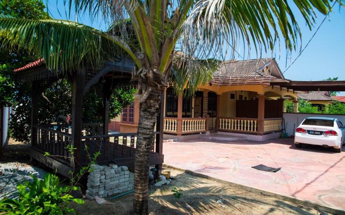 Beachland Guesthouse