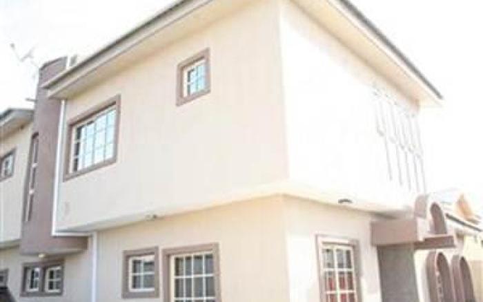 Cristabol Place Hotel & Apartments