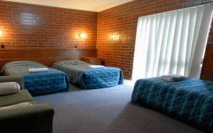 Pavlos Motel