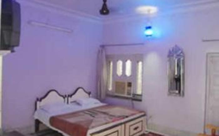 Hotel Oasis