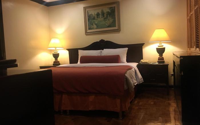 Lourdes Family Suites Makati powered by Cocotel