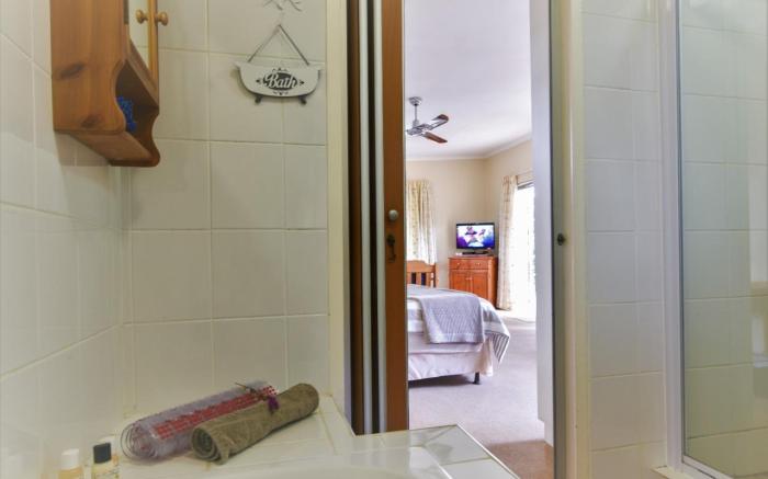 Lemon Thorn Cottage for 2 people with wonderful private terrace in garden