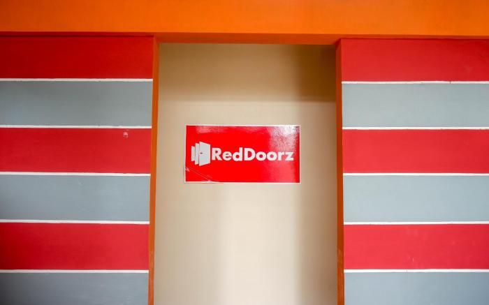 RedDoorz near Majapahit Semarang 2